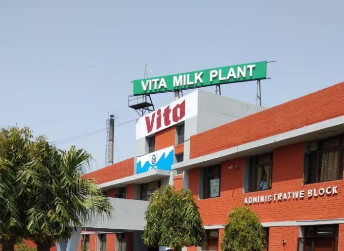Haryana's Sirsa Vita Milk Plant Faces Farmers' Protest Over ₹15 Crore Payment Delay