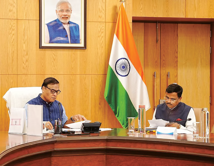 Assam CM Himanta Biswa Sarma Pushes Dairy Expansion, Targets Higher Milk Production and Processing Capacity