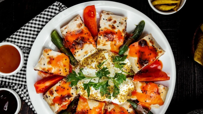Zomato Bans Analogue Paneer on Platform, Asks Restaurants to Switch to Dairy Products