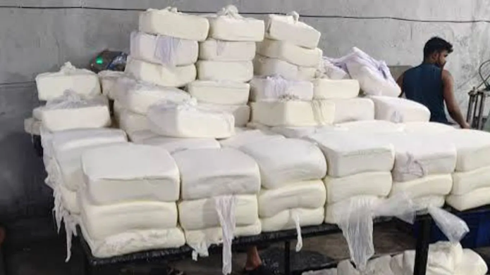 Gujarat Bans Non-Standard Analogue Paneer, Cheese and Butter as States Tighten Dairy Controls Gujarat Bans Non-Standard Analogue Paneer, Cheese and Butter as States Tighten Dairy Controls