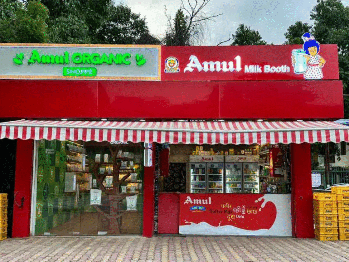 Start Your Amul Franchise With Just Rs 2 Lakh Start Your Amul Franchise With Just Rs 2 Lakh