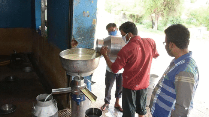 Telangana Dairy Cooperative to Raise Milk Procurement to 6 Lakh Litres per Day