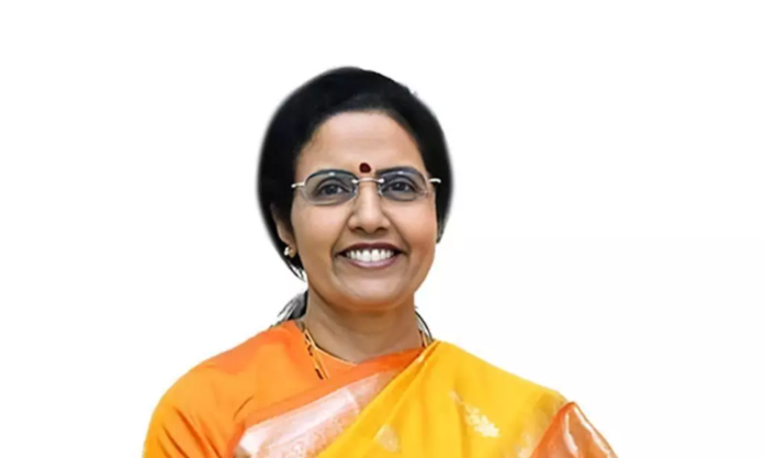 Bhuvaneswari Honoured with Outstanding Dairy Professional Award at SDFC 2026