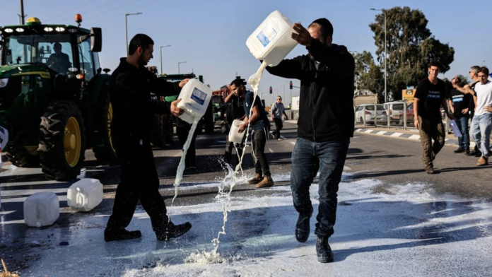 Israel’s Dairy Crisis Deepens as Farmers Strike Over Deregulation Plan