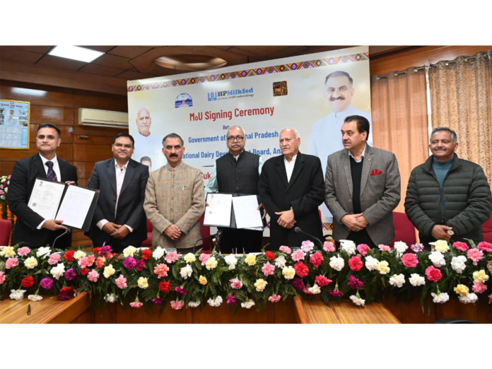 Himachal Pradesh Signs MoUs with NDDB to Strengthen Dairy Sector, Boost Farmer Income